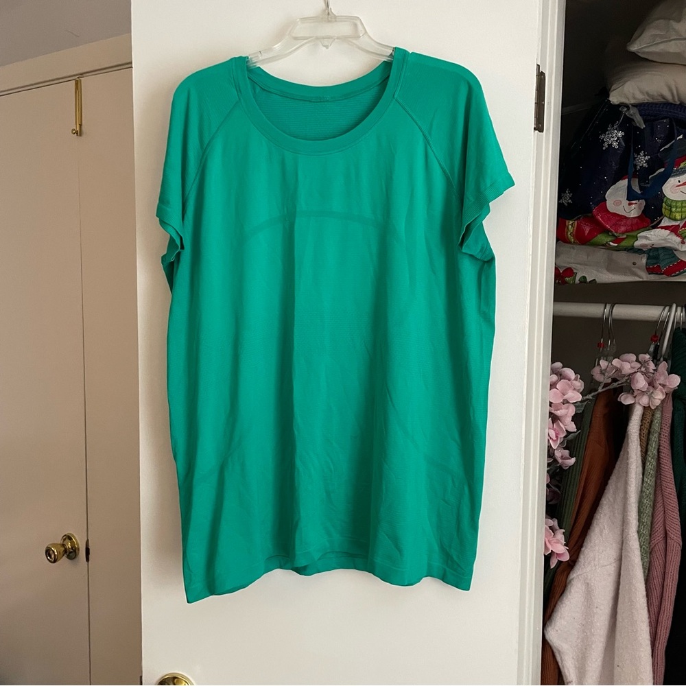 Lululemon Swiftly Tech Short Sleeve Shirt